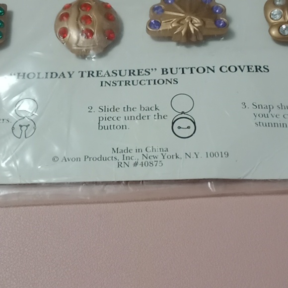 Vintage Diane Von Furstenberg Holiday Treasures Button Covers New Dead stock - Picture 5 of 6